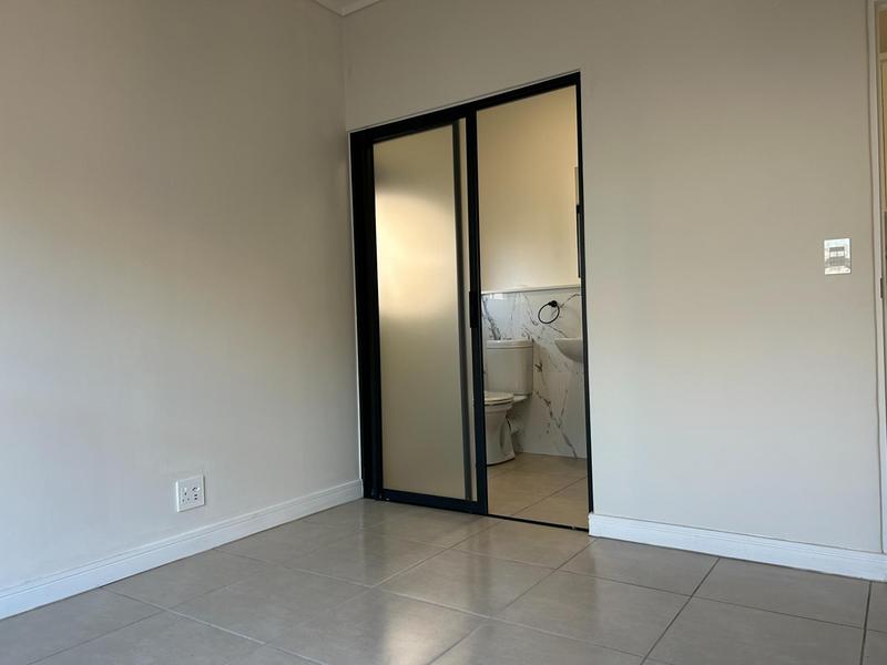 To Let 1 Bedroom Property for Rent in Sandown Western Cape